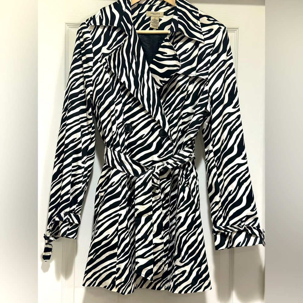‼️SOLD‼️Vertigo Paris Zebra Print Trench Coat Size Large
